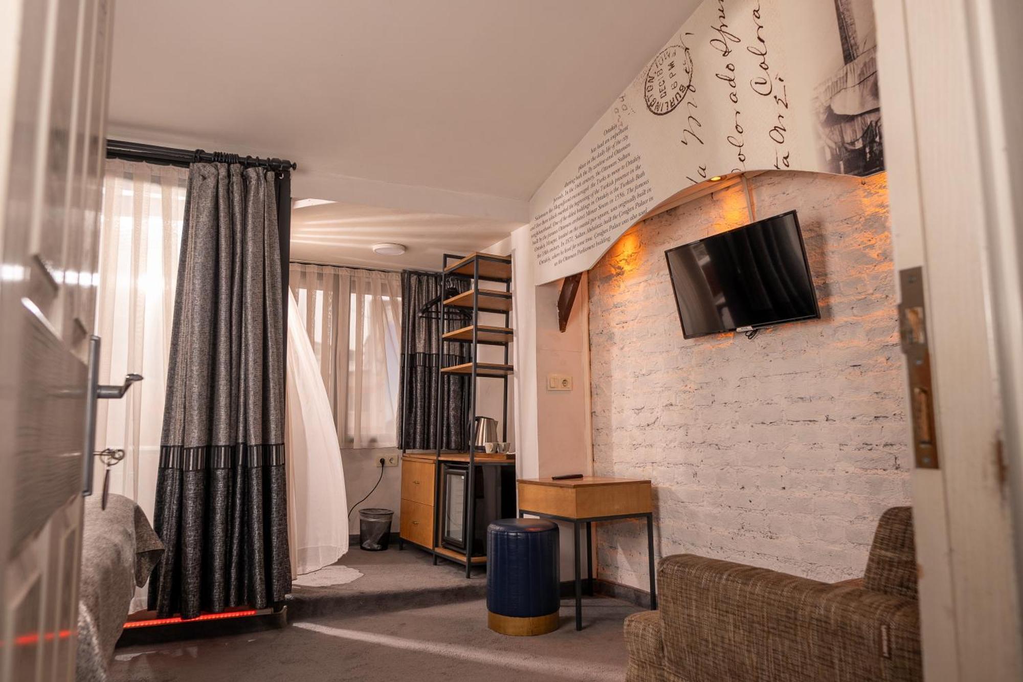Corner Hot Hotel Istanbul Bagian luar foto